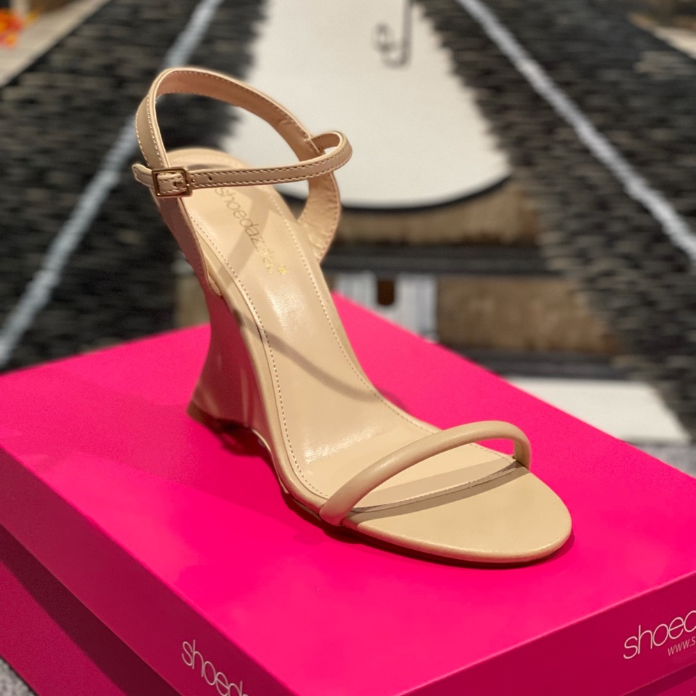 Shoedazzle, Ivanya Nude Wedges